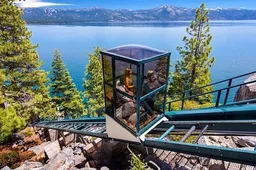 Imposante mansion aan Lake Tahoe met berglift is for sale