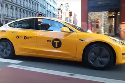 In 2024 word jij door deze zelfrijdende taxi van Tesla thuis afgezet