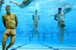 De beste Navy Seal tips om te surviven als iemand je probeert te verzuipen