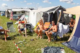 Met deze tips bouw je het perfecte festival in je eigen tuin