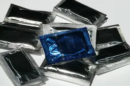 Brits bedrijf ontwikkelt condoom voor mannen met een kleine piemel