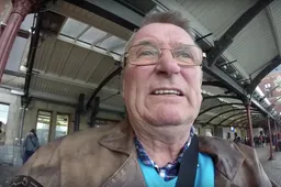 Man houdt GoPro verkeerd om vast waardoor hij de hele vakantie zichzelf filmt