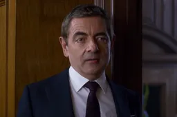 Ouderwets stukgaan om Rowan Atkinson in Johnny English Strikes Again