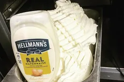IJs met mayonaise smaak is vanaf nu blijkbaar een ding