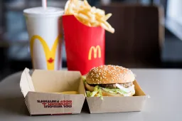 McDonald's viert 50e verjaardag Big Mac met nieuw betaalmiddel McCoin