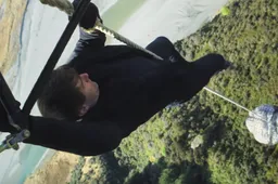 Alle waanzinnige Mission: Impossible - Fallout stunts van Tom Cruise op een rijte