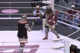 Ridders gaan bij deze Middeleeuwse MMA voor brute KO's