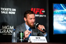 Conor McGregor dichtbij een terugkeer in de UFC