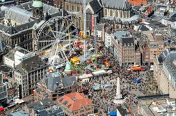 Veiligheidsbeugel klapt open bij attractie in Amsterdam
