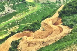 De 'Vink Line' in Bike Park Châtel wordt de ziekste bike line ter wereld genoemd