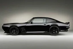 Gerestaureerde Pontiac Firebird uit 1970 heeft 1.200 pk en is de coolste evah