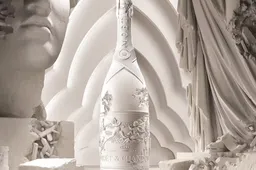 Moët & Chandon viert met Daniel Arsham 280-jarig jubileum met zieke collab