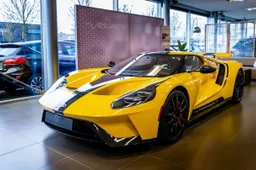 Nederland is een kanariegele Ford GT rijker