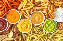 Volgens Quest eet ruim 40% van de Nederlanders wekelijks friet
