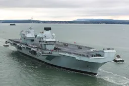 Grootste en duurste vliegdekschip van Engeland één dag na vertrek al defect