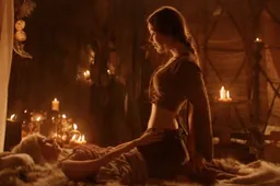 Alle 5 seizoenen van Game of Thrones samengevat in 7 minuten door Samuel L. Jackson