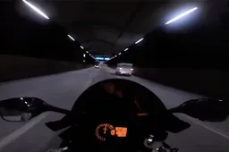 Ghostrider is terug en scheurt als vanouds als een malloot over de snelweg