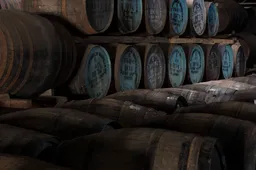 Rondleiding door de bekendste distilleerderij van Schotland is een must voor de whisky-liefhebber
