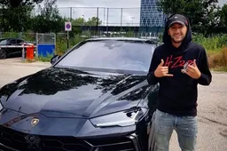 Ajax-vedette Hakim Ziyech koopt Lamborghini Urus
