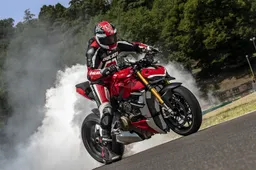 Ducati heeft in Rimini hun 2020-lijn gedropt met als kroonjuweel de Streetfighter V4