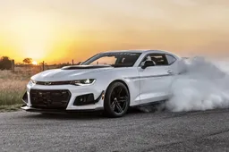 Hennessey's Resurrection: snoeiharde Chevrolet Camaro Zl1 1LLE met 1200 pk