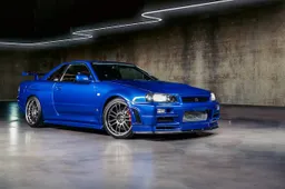 De legendarische Nissan Skyline GT-R R34 van Paul Walker wordt geveild