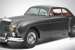 De prachtige Bentley van legendarische Helmut Newton kan van jou zijn