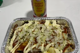 Hangoverfoodz’ kapsalon frikandel is een feest om van te smullen