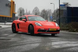 We gleden over winterse weggetjes in de formidabele Porsche 718 Cayman GTS