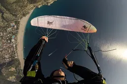 Q&A met Luke de Weert over zijn missie om wereldkampioen freestyle paragliden te worden