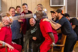 Jackass 4.5 is de hilarische ‘behind the scenes’ van Jackass Forever