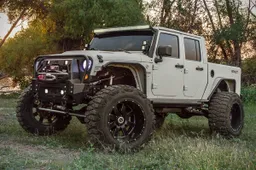 Deze custom Jeep Wrangler is de rebel onder de jeeps