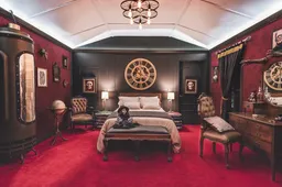 Deze hotelkamer is geïnspireerd door de films van Guillermo del Torro