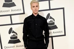 Justin Bieber verkoopt zijn muziekrechten voor astronomisch bedrag