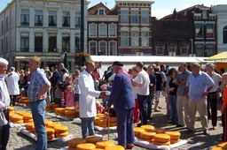 Avondkaasmarkt Alkmaar afgelast wegens angst voor één groot kaasfondue
