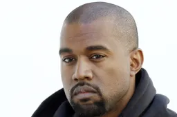 Volledig ontspoorde Kanye West biedt excuses aan na bizarre tirade op Instagram