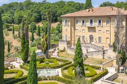 Historisch kasteel aan de Italiaanse kust is de perfecte locatie voor mannenweekend