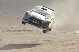 Ken Block pusht zichzelf to the max in de woestijn van Utah