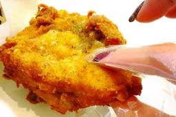 Nooit meer vette vingers dankzij de vingercondooms van KFC