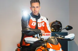 Nicky Romero is deze zomer op de Ducati Hypermotard SP te spotten