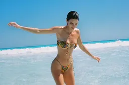Kendall Jenner maakt het heel warm met een pikant outfitje