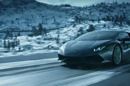 Dikke Lamborghini scheurt door bergen in haarscherpe video