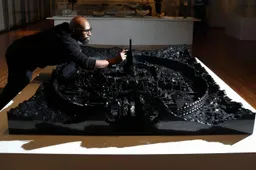 Baas maakt van 100.000 stukjes een heus LEGO-kunstwerk