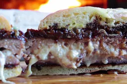 Van deze burger gaan onze speekselklieren spontaan open staan