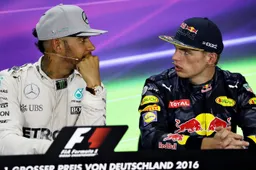 'Max Verstappen zou in gesprek zijn met Mercedes'