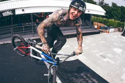 Mark Webb bewijst een van de lijpste BMX’ers aller tijden te zijn met crazy trick video