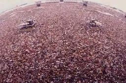 Leadzanger van Metallica vertelt over bizarre show met 500.000 man aan publiek