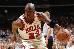 Michael Jordan is jarig en dat vieren wij met zijn snoeiharde dunks