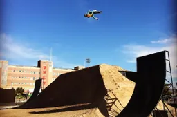 Dikke stunts en absurde sprongen bij de Monster Energy Cup