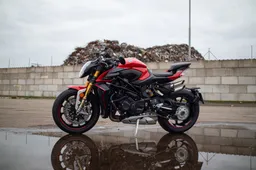 Italiaanse mooiboy MV Agusta Brutale 1000RR is sneller dan je hersenen kunnen bevatten